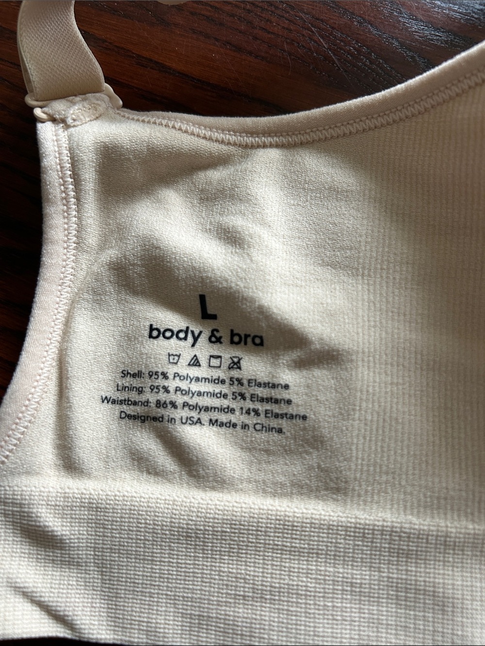 Wireless Cream Everyday Comfort Bra - Supportive Seamless Design - Picture 3 of 3